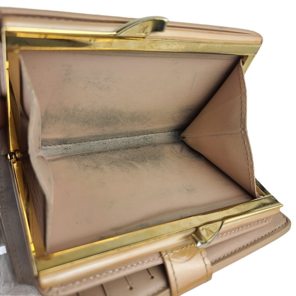 Louis Vuitton Monogram Vernis French Purse - Picture 7 of 10